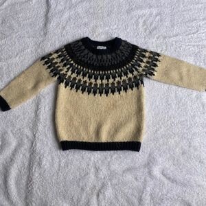 Cozy classic! Fred & Flo Nordic-style yoke sweater. Perfect for winter adventure